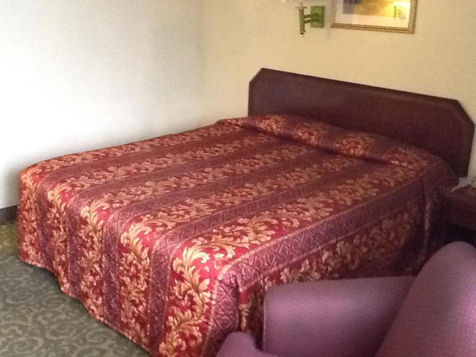 Regency Inn And Suites 鲍德温公园 外观 照片
