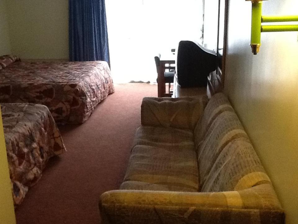 Regency Inn And Suites 鲍德温公园 外观 照片